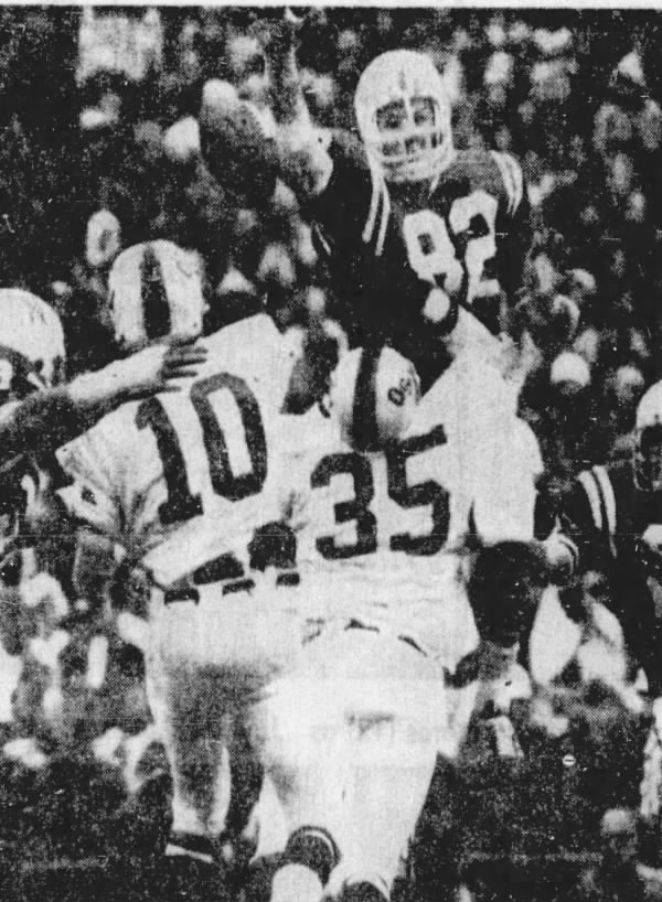 1972 Nebraska-Oklahoma State football, Steve Manstedt vs Brent Blackman