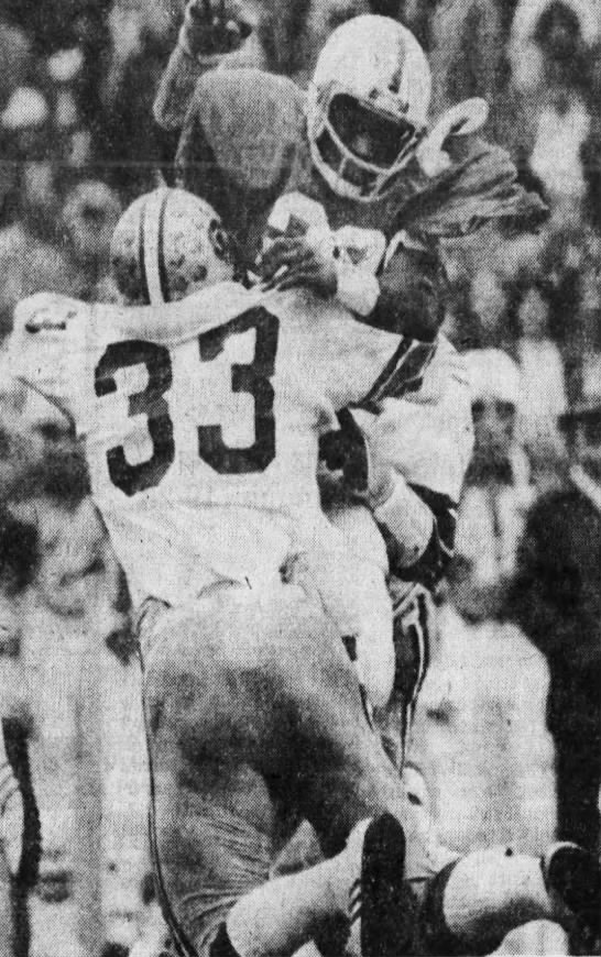 1977 Nebraska-Colorado football Curtis Craig and Tom Perry - 