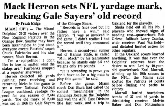 Mack Herron sets NFL yardage mark, breaking Gale Sayers' old record - 