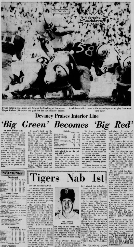 1967 Nebraska-Washington football, Devaney - 