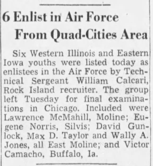 David Gunlock of East Moline enlisted in the Air Force.